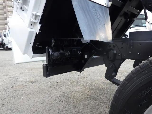 いすゞエルフダンプ小型（2t・3t）[写真21]