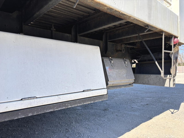 日野プロフィアチップ運搬車大型（10t）[写真24]