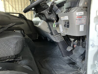 三菱ふそうキャンターアルミバン小型（2t・3t）[写真34]