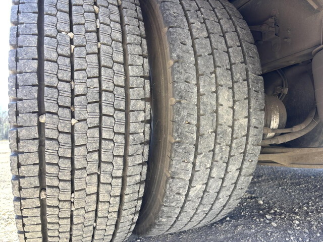 日野プロフィアセルフローダー大型（10t）[写真26]