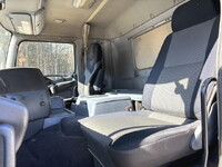 日野プロフィアセルフローダー大型（10t）[写真32]