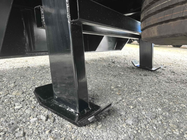 日野レンジャーセルフクレーン4段中型（4t）[写真18]