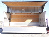 いすゞフォワードアルミウイング中型（4t）[写真14]