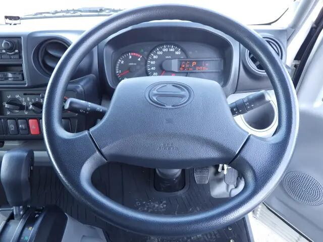 日野デュトロ保冷バン小型（2t・3t）[写真15]