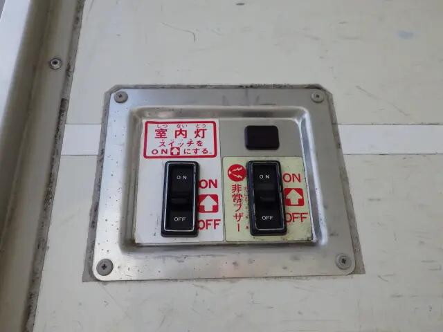 日野デュトロ保冷バン小型（2t・3t）[写真20]