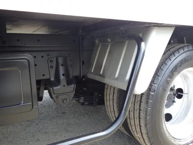 日野デュトロ保冷バン小型（2t・3t）[写真30]