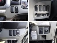 三菱ふそうキャンターアルミバン小型（2t・3t）[写真12]