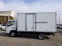 三菱ふそうキャンターアルミバン小型（2t・3t）[写真04]