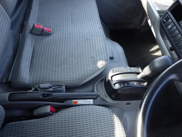 トヨタトヨエース平ボディ小型（2t・3t）[写真15]