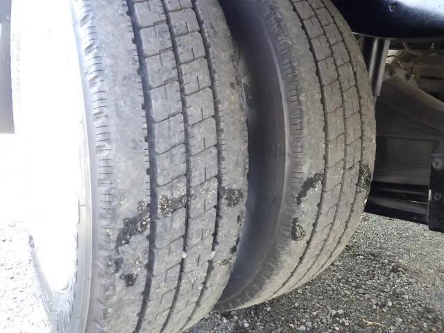 トヨタトヨエース平ボディ小型（2t・3t）[写真23]