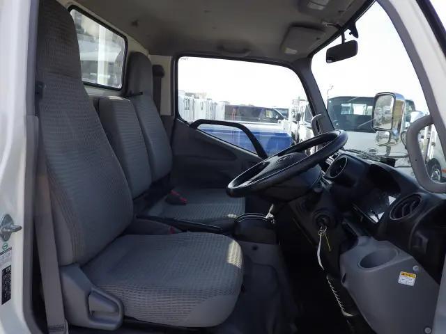 トヨタトヨエース平ボディ小型（2t・3t）[写真07]