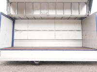 三菱ふそうファイターアルミウイング中型（4t）[写真14]