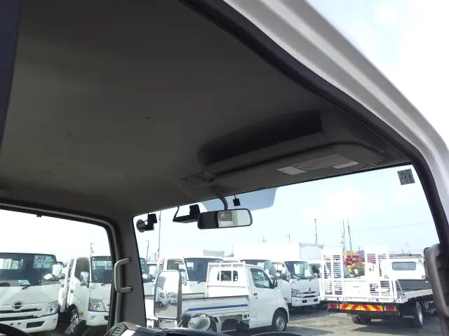 日産アトラス平ボディ小型（2t・3t）[写真18]