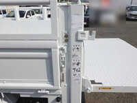 日産アトラス平ボディ小型（2t・3t）[写真23]