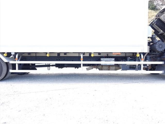 いすゞフォワード冷凍車（冷蔵車）中型（4t）[写真19]