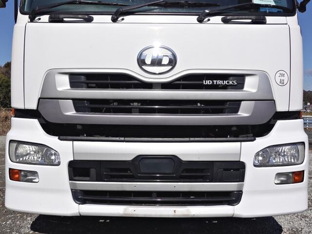 UDトラックスクオン冷凍車（冷蔵車）大型（10t）[写真04]