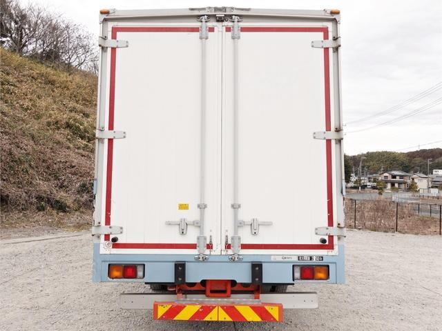 三菱ふそうファイターアルミウイング中型（4t）[写真02]