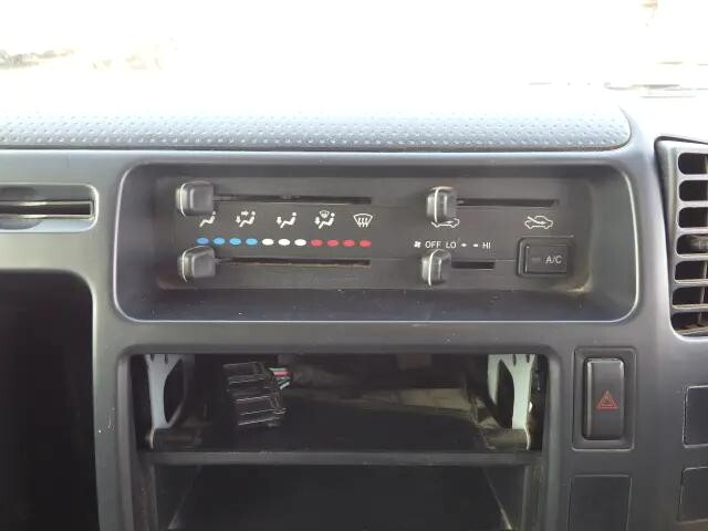 トヨタダイナダブルキャブ（Wキャブ）小型（2t・3t）[写真14]