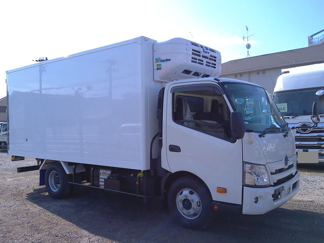 日野デュトロ冷凍車（冷蔵車）2025年(令和7年)2KG-XZU712M