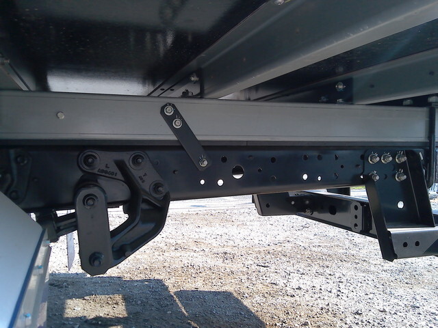 日野デュトロ冷凍車（冷蔵車）小型（2t・3t）[写真13]