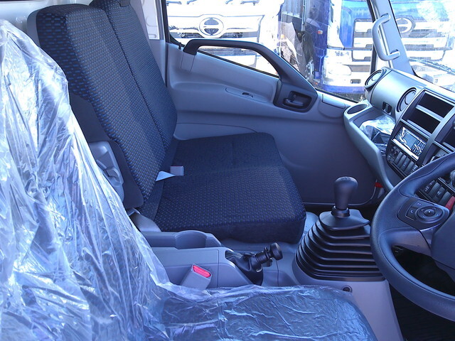 日野デュトロ冷凍車（冷蔵車）小型（2t・3t）[写真22]