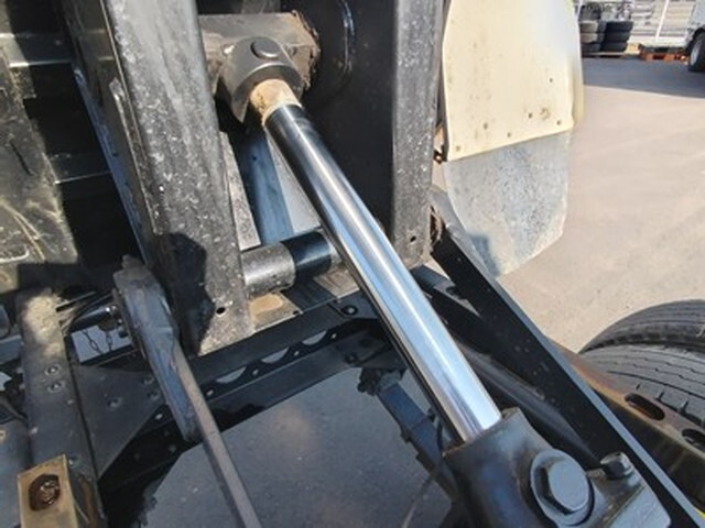 いすゞエルフダンプ小型（2t・3t）[写真09]