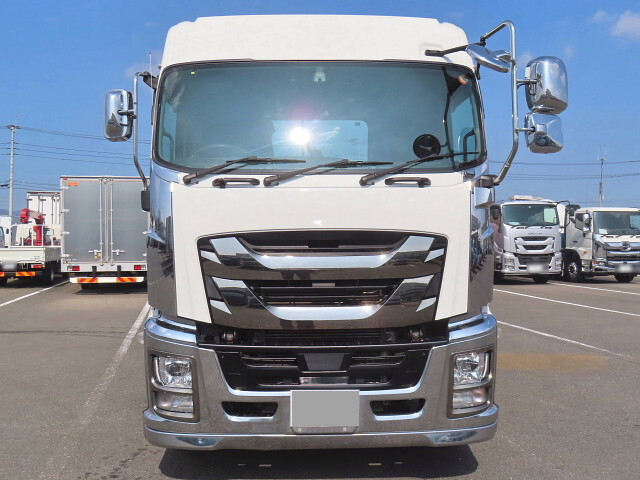 いすゞギガトレーラーヘッド（トラクターヘッド）大型（10t）[写真04]