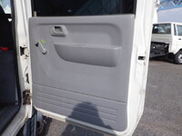 三菱ふそうキャンターダブルキャブ（Wキャブ）小型（2t・3t）[写真30]