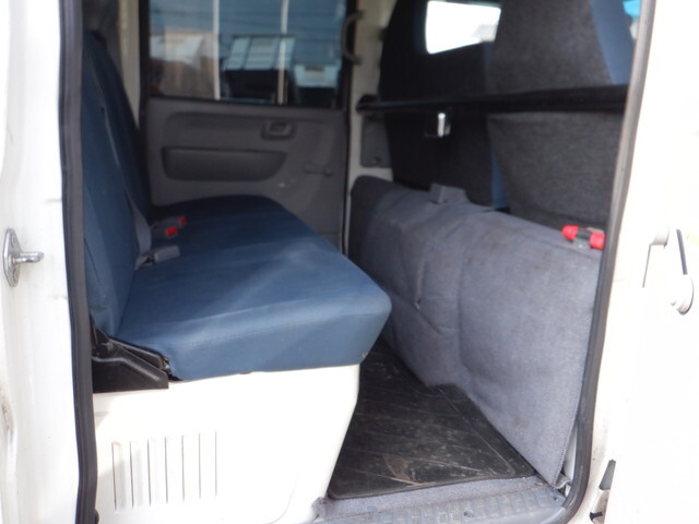三菱ふそうキャンターダブルキャブ（Wキャブ）小型（2t・3t）[写真30]