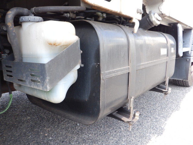 三菱ふそうキャンターダブルキャブ（Wキャブ）小型（2t・3t）[写真34]