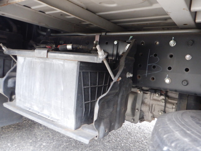 三菱ふそうキャンターダブルキャブ（Wキャブ）小型（2t・3t）[写真40]