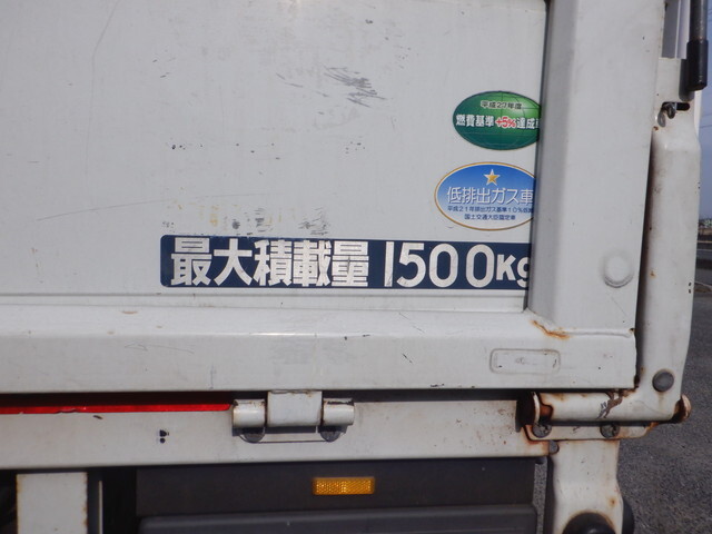 三菱ふそうキャンターダブルキャブ（Wキャブ）小型（2t・3t）[写真08]