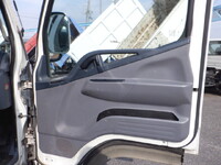 三菱ふそうキャンターダブルキャブ（Wキャブ）小型（2t・3t）[写真10]