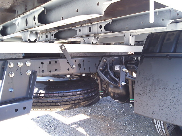 日野デュトロ平ボディ小型（2t・3t）[写真14]