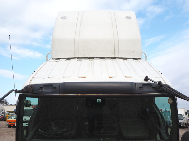いすゞフォワードアルミバン中型（4t）[写真15]