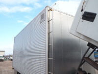 いすゞフォワードアルミバン中型（4t）[写真17]