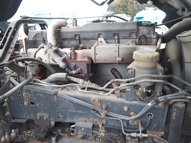 いすゞフォワードアルミバン中型（4t）[写真18]