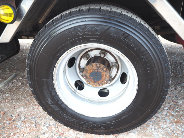 いすゞフォワードアルミバン中型（4t）[写真21]