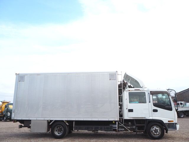 いすゞフォワードアルミバン中型（4t）[写真05]