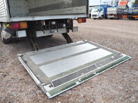 いすゞフォワードアルミバン中型（4t）[写真09]