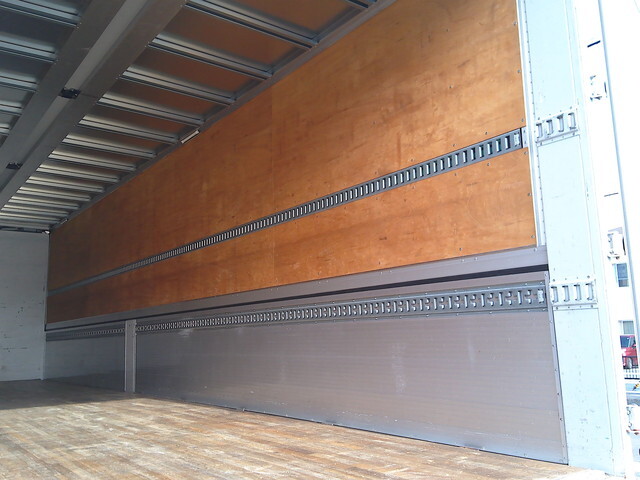 日野プロフィアアルミウイング大型（10t）[写真19]