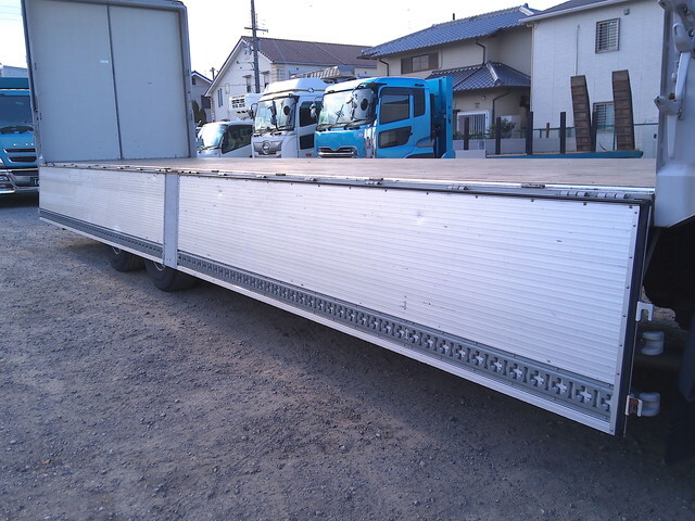 日野プロフィアアルミウイング大型（10t）[写真22]