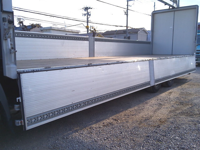 日野プロフィアアルミウイング大型（10t）[写真23]