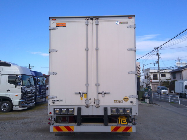 日野プロフィアアルミウイング大型（10t）[写真06]