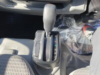 トヨタトヨエース平ボディ小型（2t・3t）[写真12]