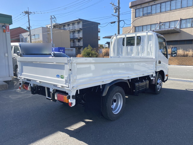 トヨタトヨエース平ボディ小型（2t・3t）[写真06]