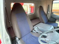 三菱ふそうファイターセルフクレーン4段中型（4t）[写真31]