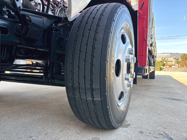 三菱ふそうファイターセルフクレーン4段中型（4t）[写真37]