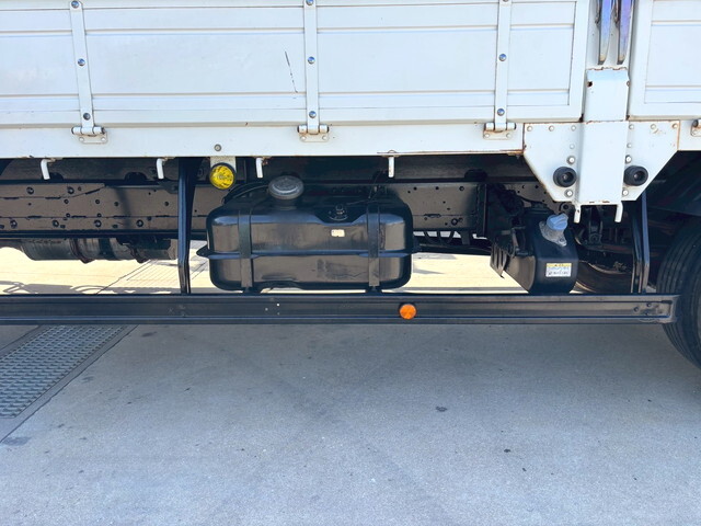 三菱ふそうファイターセルフクレーン4段中型（4t）[写真08]