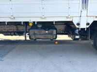 三菱ふそうファイターセルフクレーン4段中型（4t）[写真09]